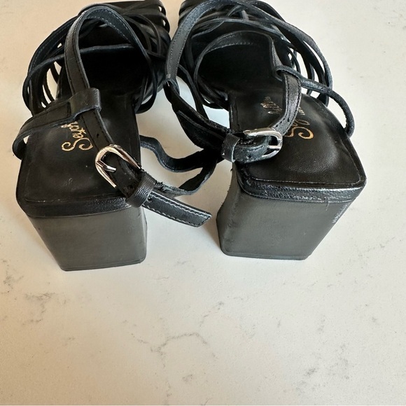 Seychelles Charter Sandal in Black Size: 8 - Picture 3 of 5